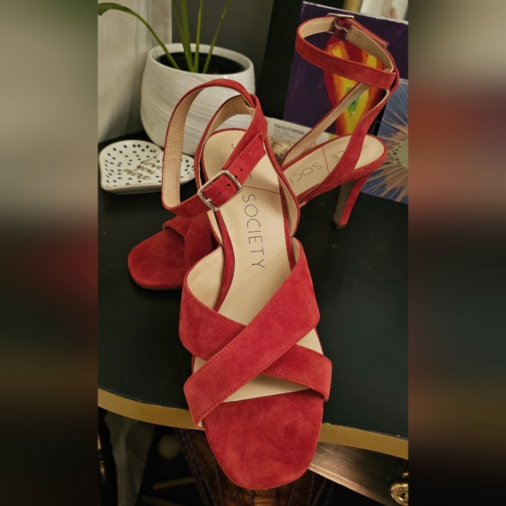 Sole Society Red Cassidea sz 9/40